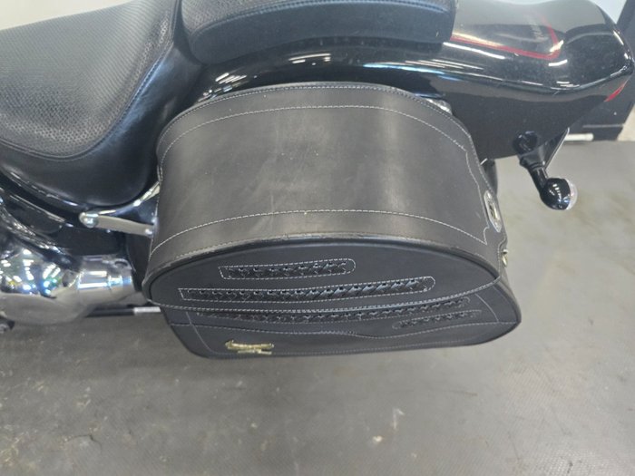 2011 Yamaha XVS650 V-STAR CUSTOM Black