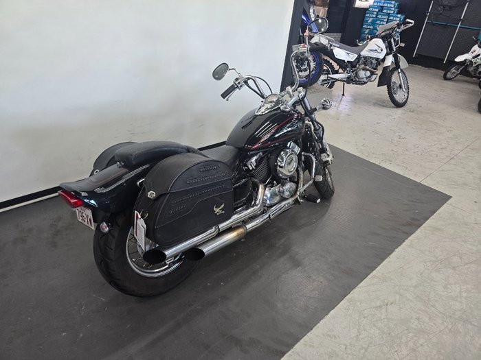 2011 Yamaha XVS650 V-STAR CUSTOM Black