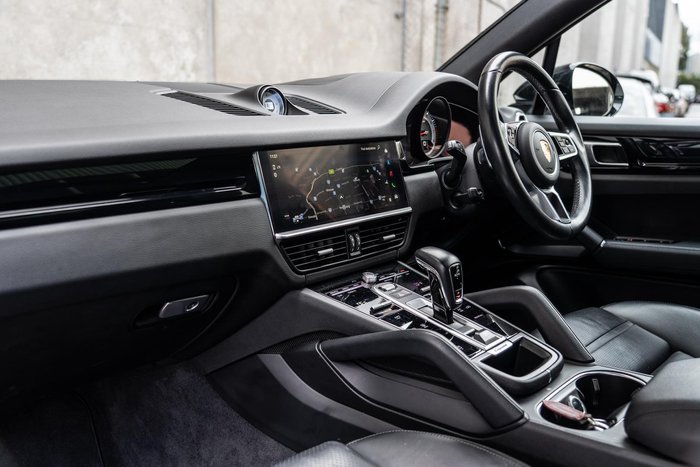 2022 Porsche Cayenne