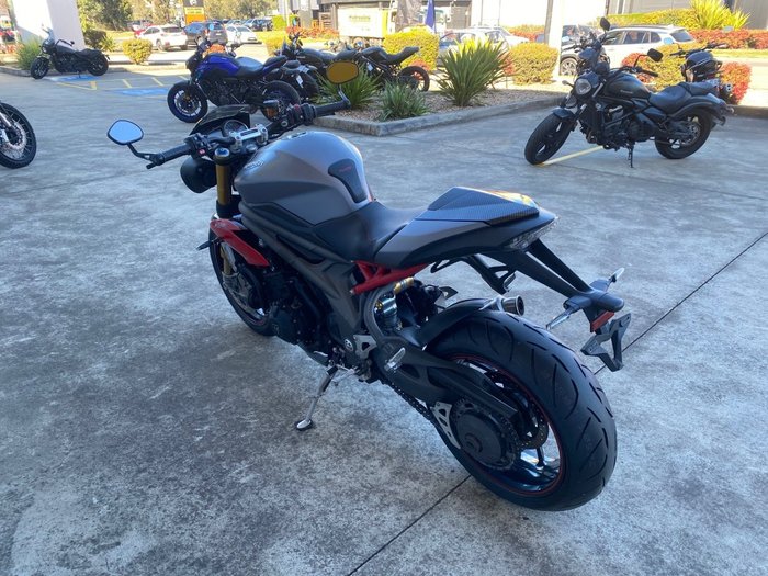 2015 Triumph SPEED TRIPLE R-ABS Grey