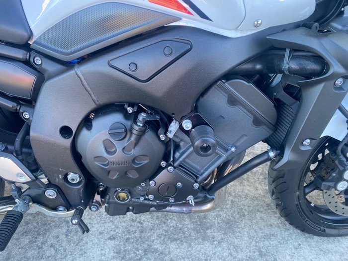 2014 Yamaha FZ1N White