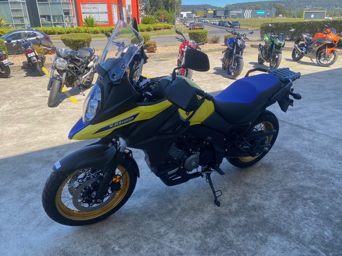 2024 Suzuki V-STROM 650XT (DL650XA) Yellow