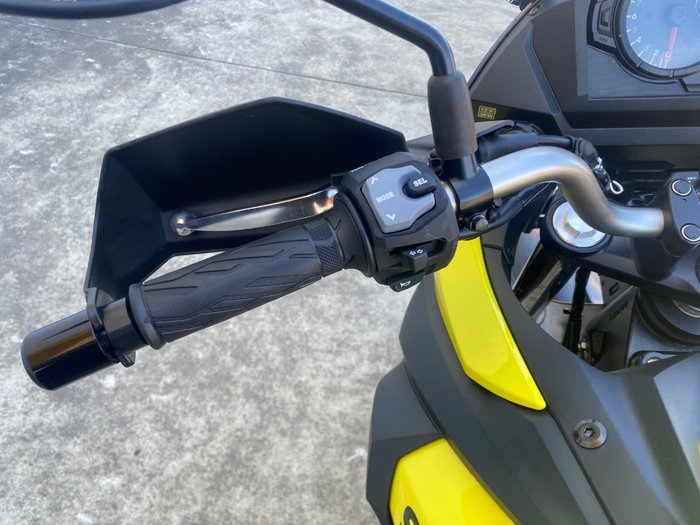 2024 Suzuki V-STROM 650XT (DL650XA) Yellow