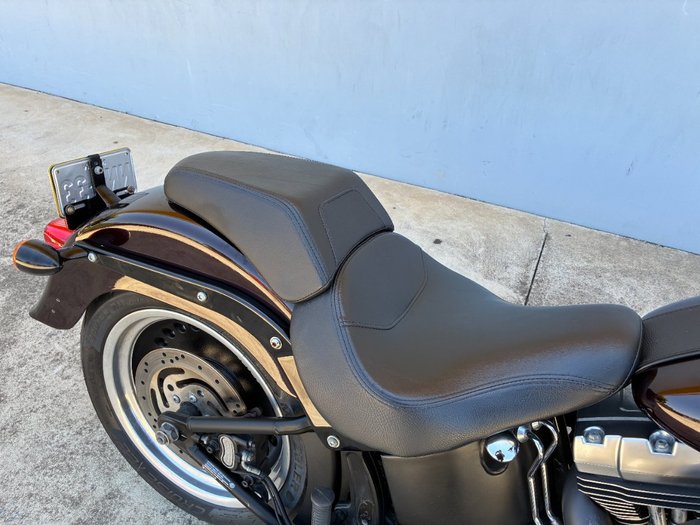 2014 HARLEY-DAVIDSON FLSTF FAT BOY Purple