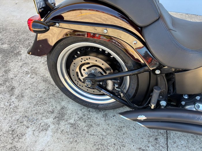 2014 HARLEY-DAVIDSON FLSTF FAT BOY Purple