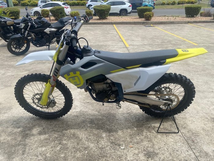 2024 Husqvarna FC450 White