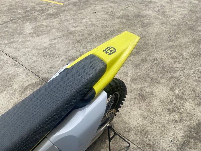 2024 Husqvarna FC450 White