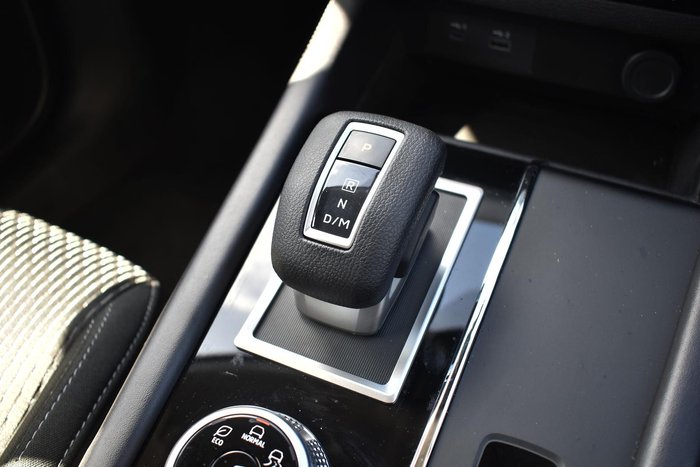 2024 Mitsubishi Outlander ES