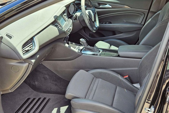 2018 Holden Commodore RS