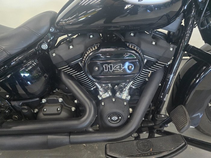 2022 Harley-davidson FLHCS HERITAGE CLASSIC 114 Black