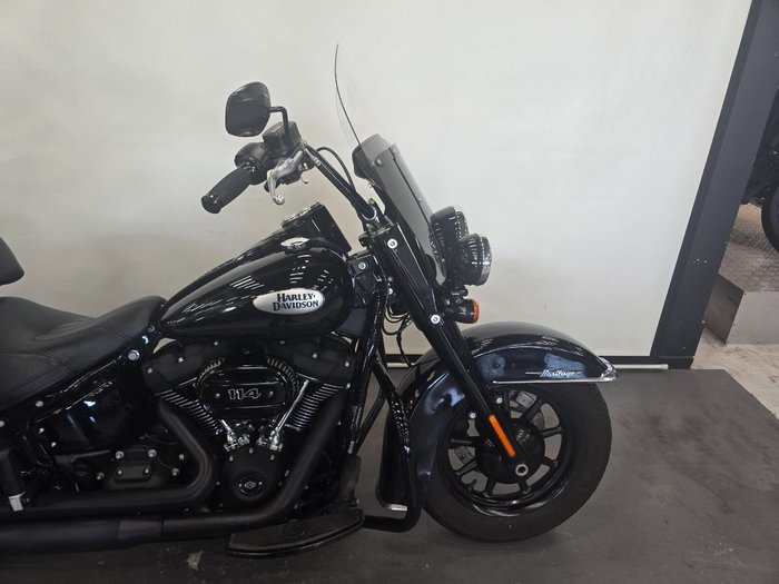 2022 Harley-davidson FLHCS HERITAGE CLASSIC 114 Black