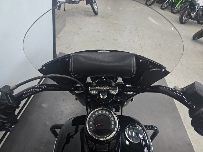 2022 Harley-davidson FLHCS HERITAGE CLASSIC 114 Black