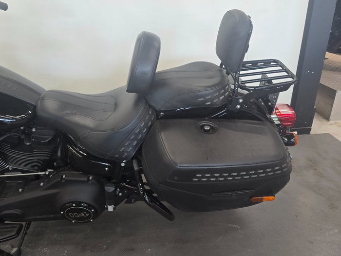 2022 Harley-davidson FLHCS HERITAGE CLASSIC 114 Black