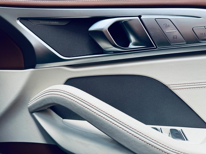 2022 BMW 8 Series 840i M Sport G14 LCI Black Sapphire