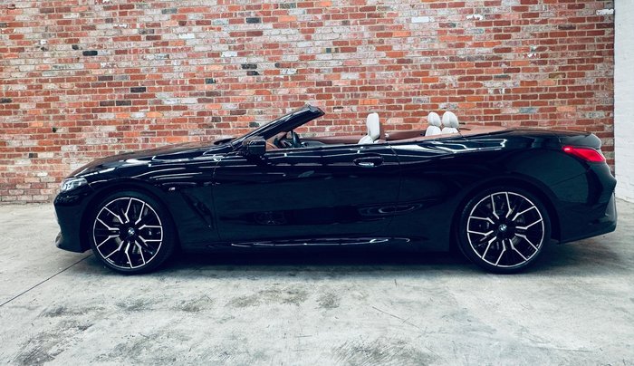 2022 BMW 8 Series 840i M Sport G14 LCI Black Sapphire