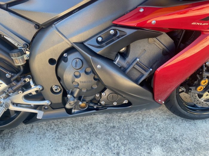 2004 Yamaha YZF-R1