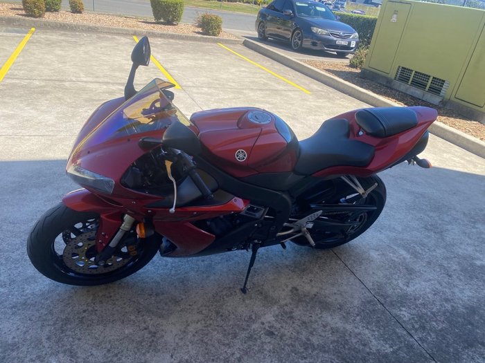 2004 Yamaha YZF-R1