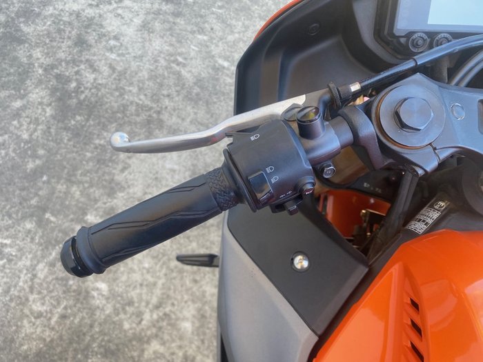 2022 Yamaha YZF-R3 Orange