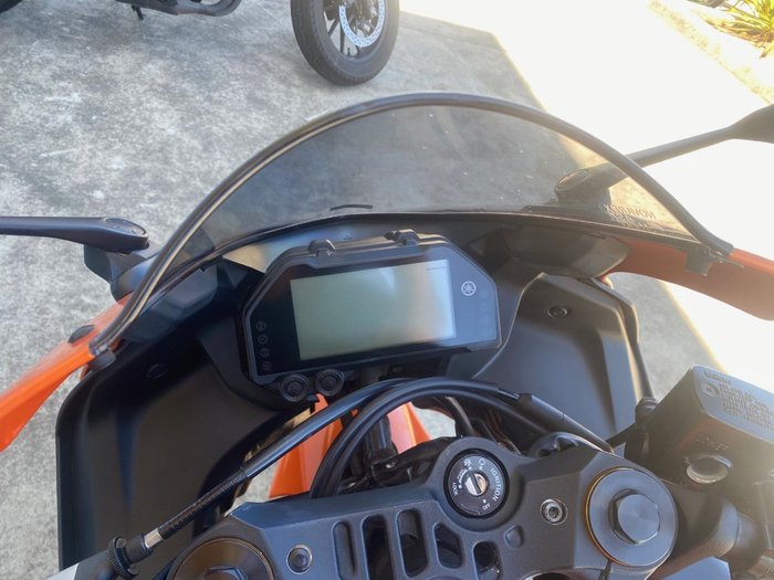 2022 Yamaha YZF-R3 Orange