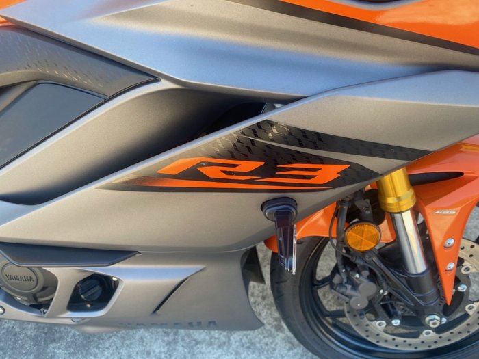 2022 Yamaha YZF-R3 Orange