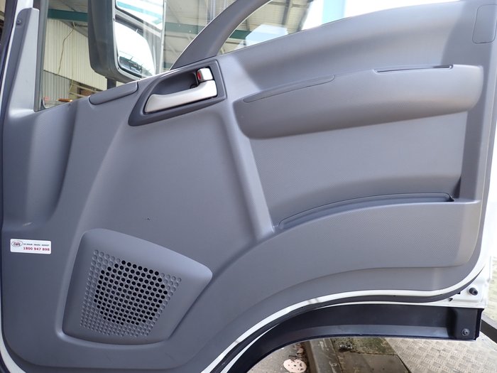 2016 ISUZU FRR 107-210