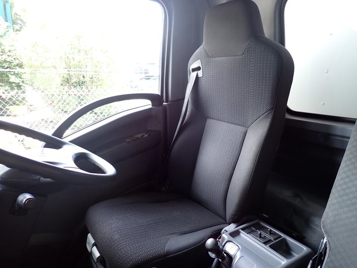 2016 ISUZU FRR 107-210