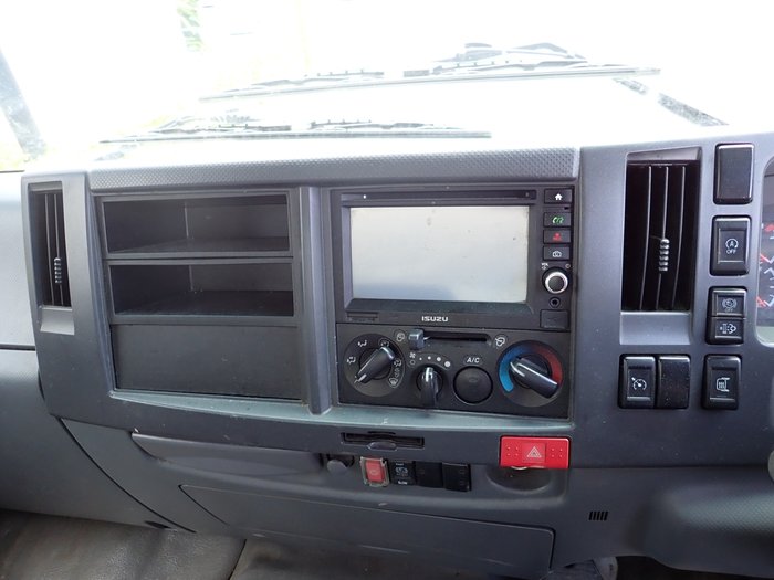 2016 ISUZU FRR 107-210