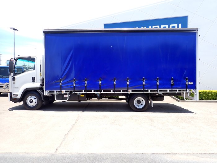 2016 ISUZU FRR 107-210