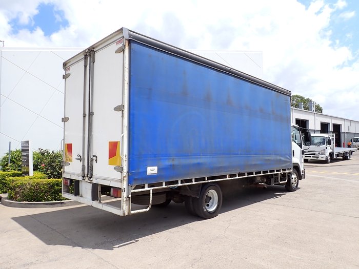 2016 ISUZU FRR 107-210