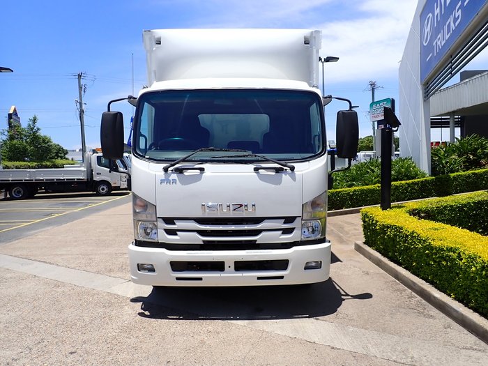 2016 ISUZU FRR 107-210