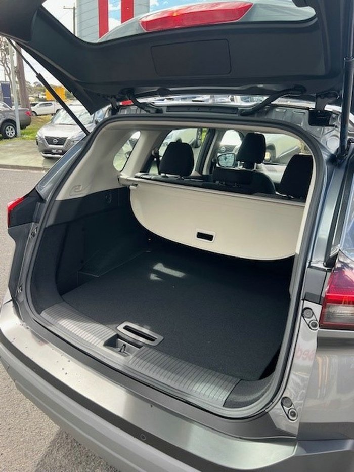 2025 Nissan X-TRAIL ST