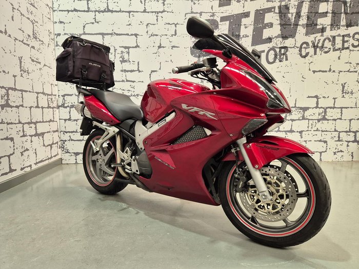 2006 Honda VFR800Fi VFR Red