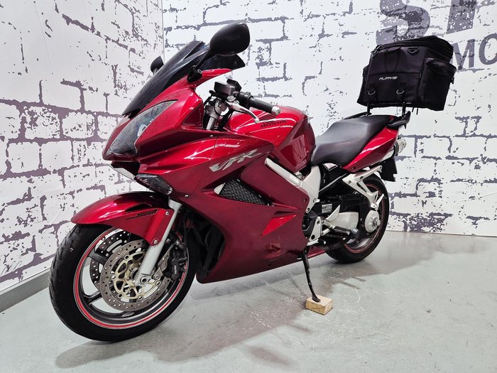 2006 Honda VFR800Fi VFR Red