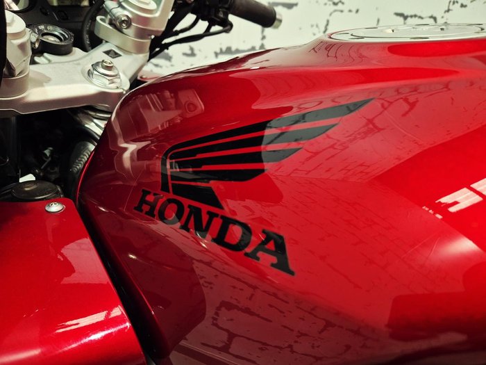 2006 Honda VFR800Fi VFR Red