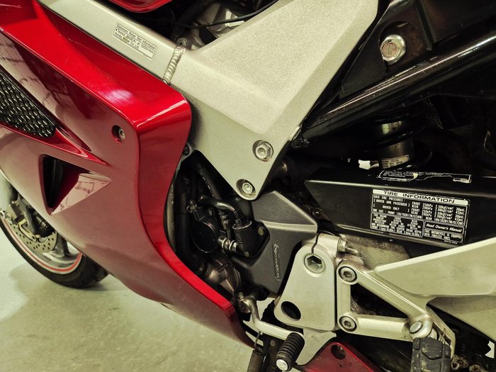 2006 Honda VFR800Fi VFR Red