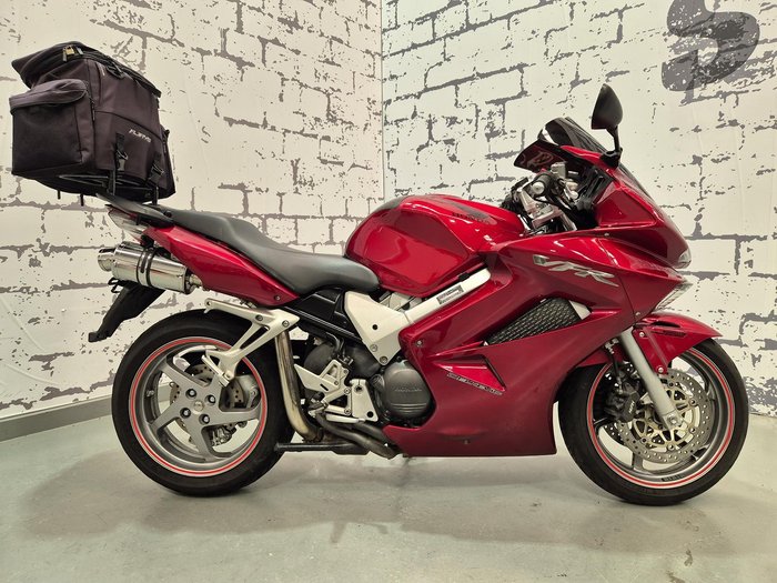 2006 Honda VFR800Fi VFR Red