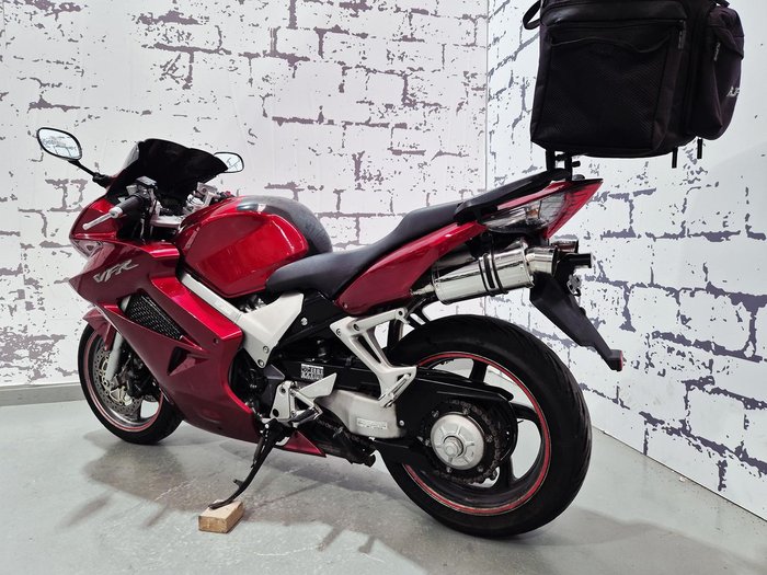 2006 Honda VFR800Fi VFR Red