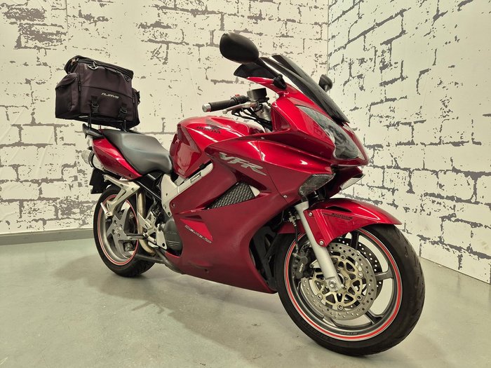2006 Honda VFR800Fi VFR Red