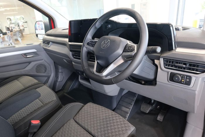 2025 Volkswagen Transporter TDI390