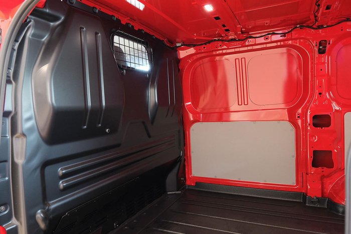 2025 Volkswagen Transporter TDI390