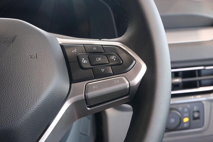 2025 Volkswagen Transporter TDI390