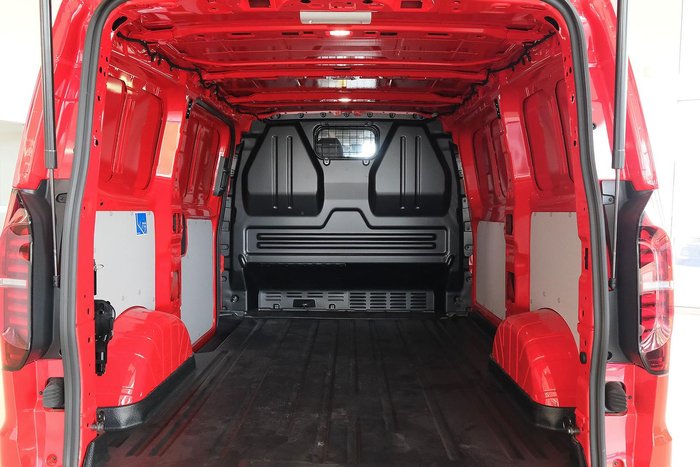 2025 Volkswagen Transporter TDI390