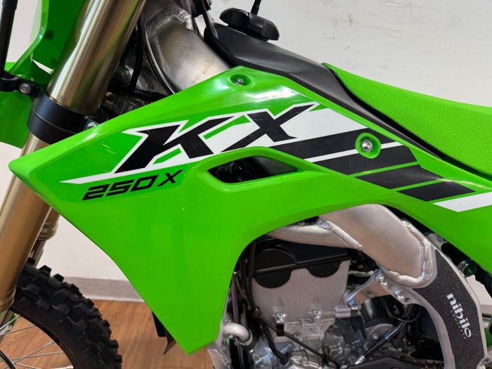 2025 Kawasaki KX250X GREEN