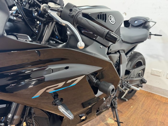2023 Yamaha YZF-R7LA Black