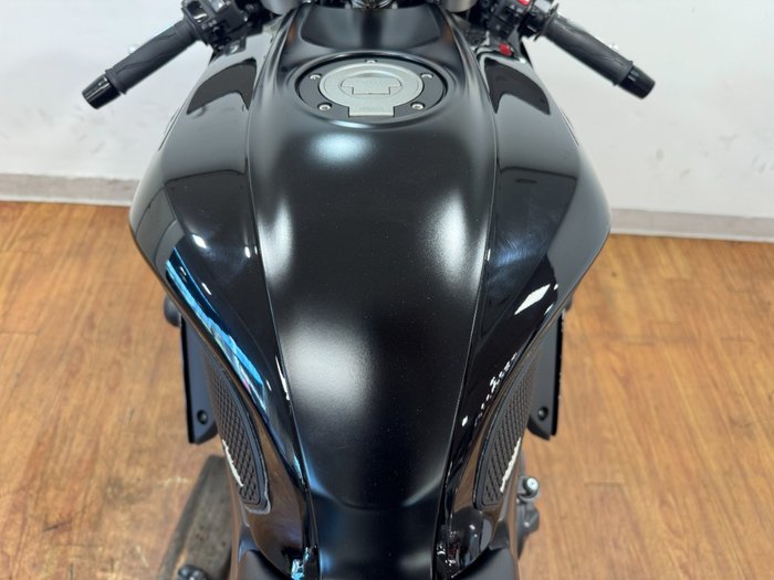 2023 Yamaha YZF-R7LA Black