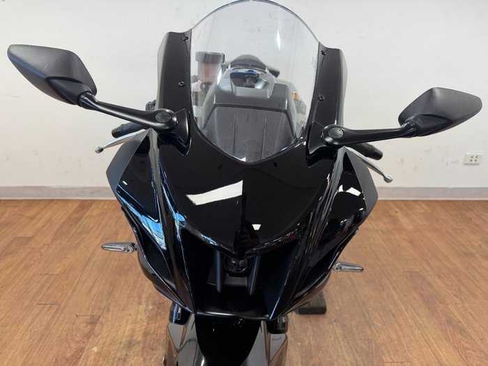 2023 Yamaha YZF-R7LA Black