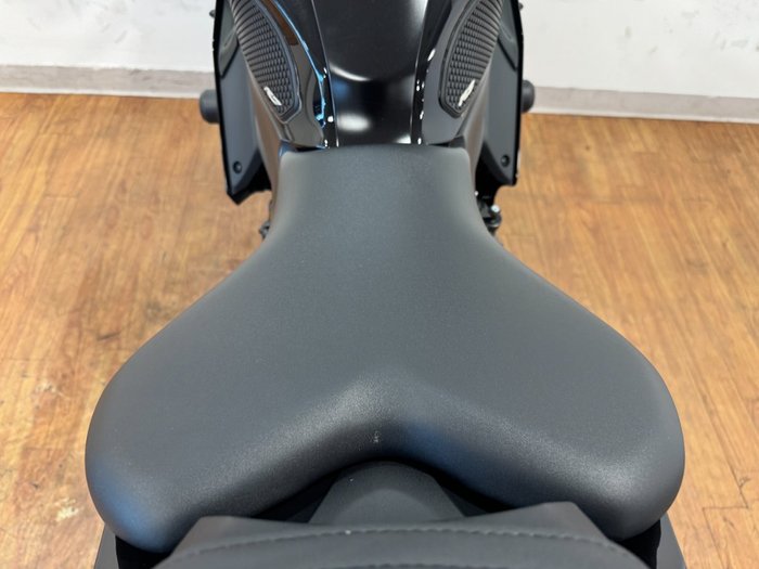 2023 Yamaha YZF-R7LA Black