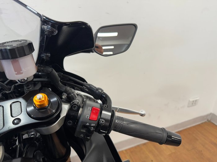 2023 Yamaha YZF-R7LA Black