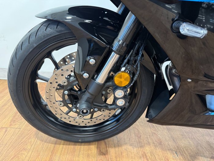 2023 Yamaha YZF-R7LA Black