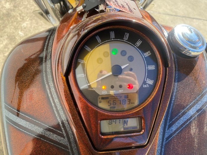 2011 Kawasaki VULCAN 1700 NOMAD ORange brown